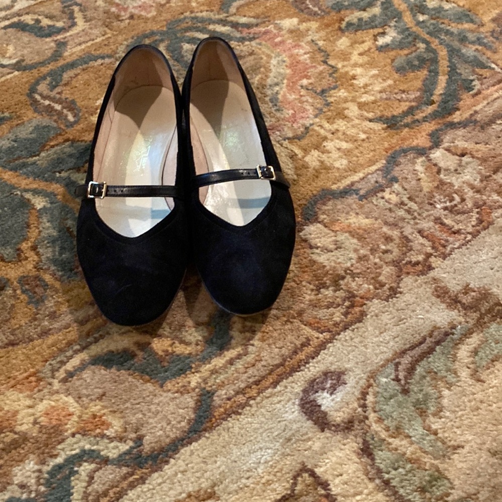 Ferragamo black velvet ballet flats